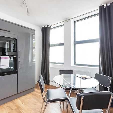 Manhattan Heights Apartment Maidstone Bagian luar foto