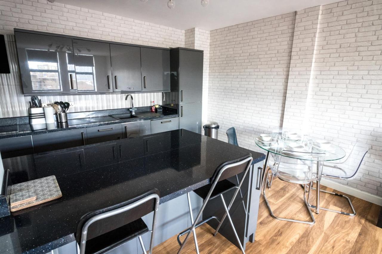 Manhattan Heights Apartment Maidstone Bagian luar foto