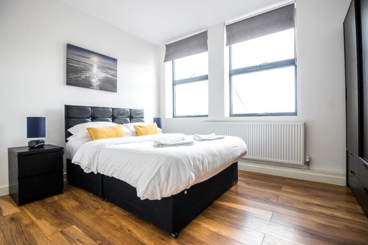 Manhattan Heights Apartment Maidstone Bagian luar foto
