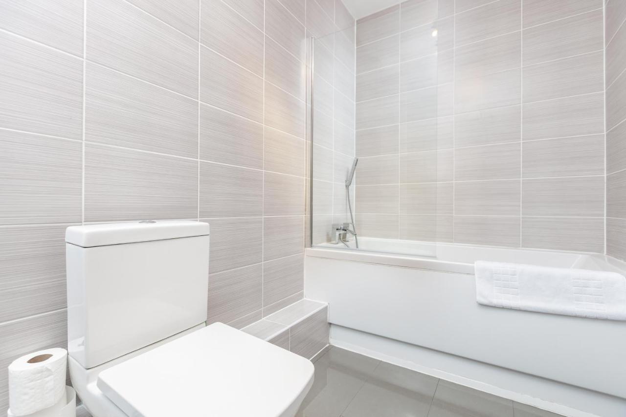 Manhattan Heights Apartment Maidstone Bagian luar foto