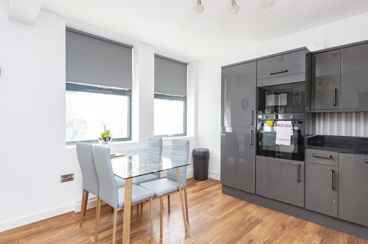 Manhattan Heights Apartment Maidstone Bagian luar foto