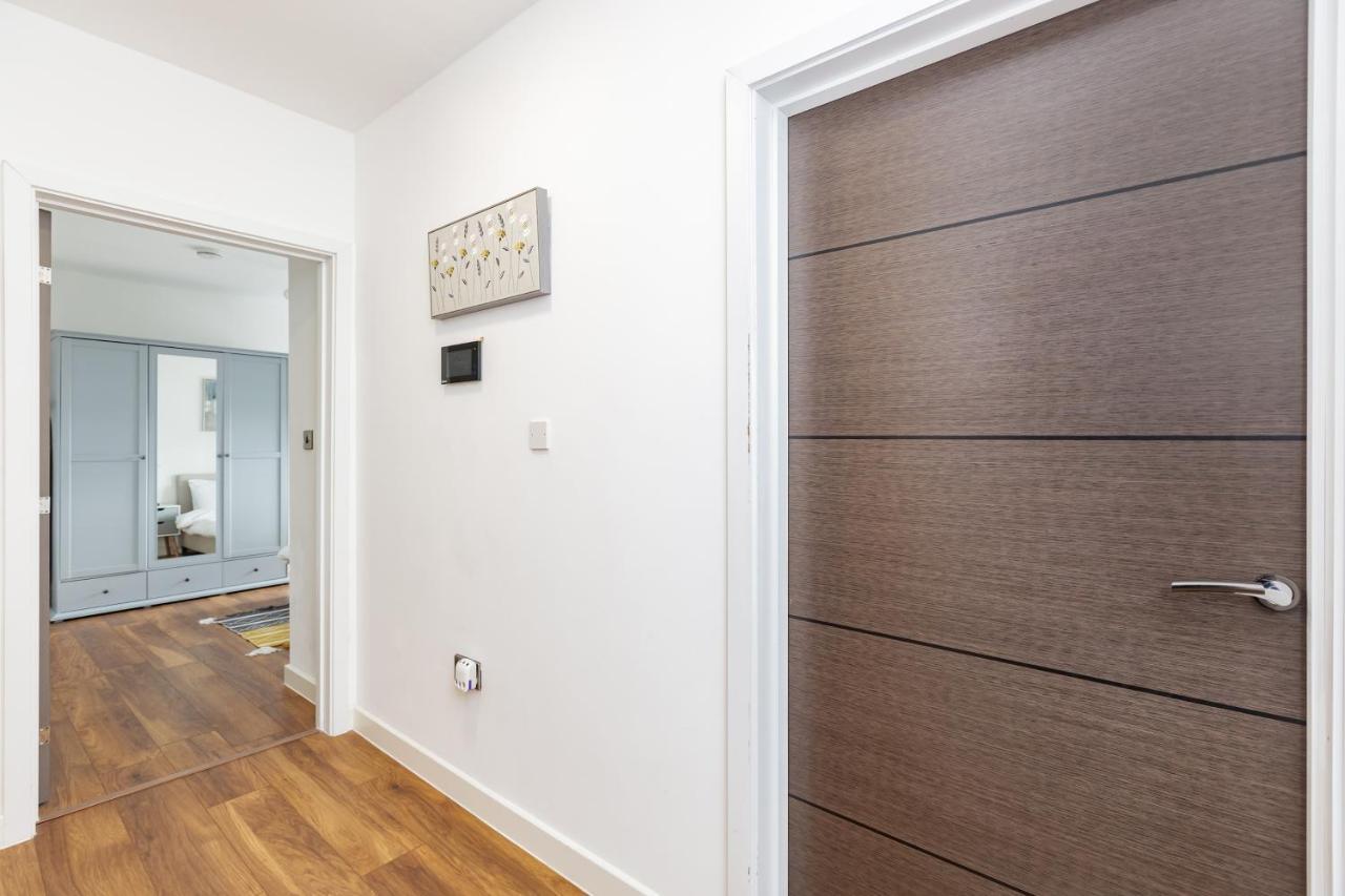 Manhattan Heights Apartment Maidstone Bagian luar foto